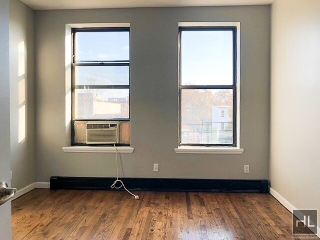 Foto del edificio - 345 Chauncey St. Unit #2R