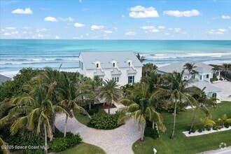 Building Photo - 5525 Jimmy Buffett Mem Hwy