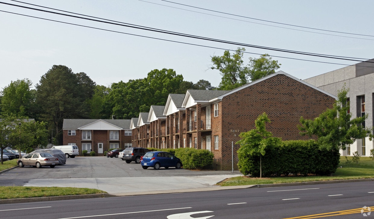 Poplar Hall Apartments Apartments in Norfolk, VA