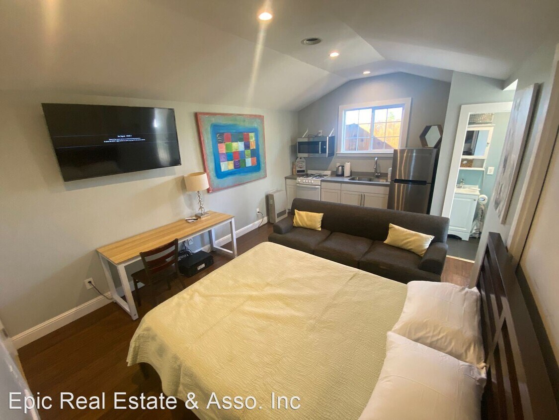 Foto principal - Studio, 1 bath House - 217 Ryder St