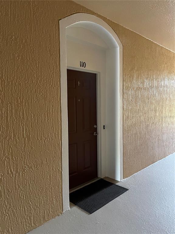 Foto del edificio - 6214 Stevenson Dr