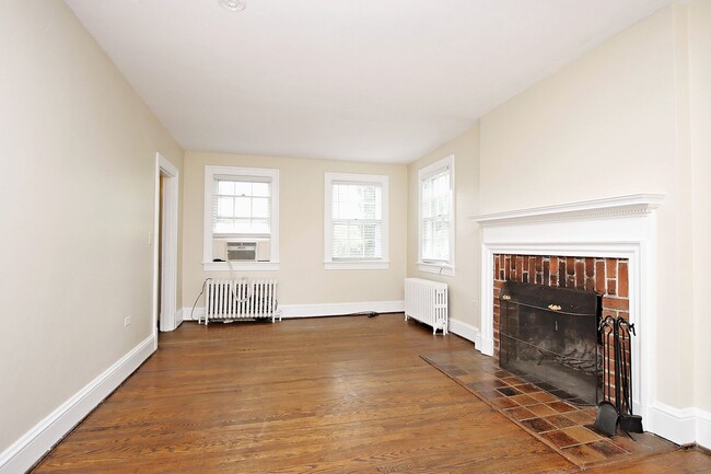 Foto del edificio - Charming Home Near UVA Grounds & Scott Stadium