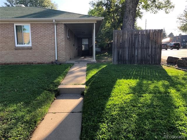 Foto del edificio - 2086 S Pearl St