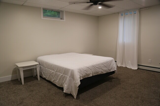 BEDROOM 2, WITH 1 CLOSET - 3810 Basswood Dr SW
