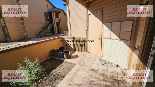 Foto del edificio - The Village in Midvale Park - Downstairs 1...