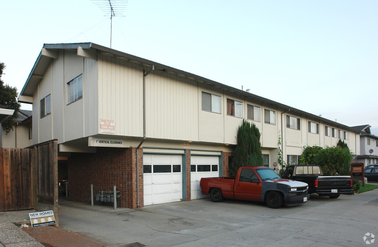 Primary Photo - 875 Leigh Ave