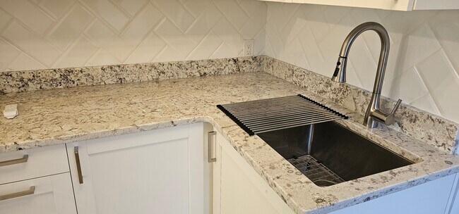 Foto del edificio - 521-513 13th St NW