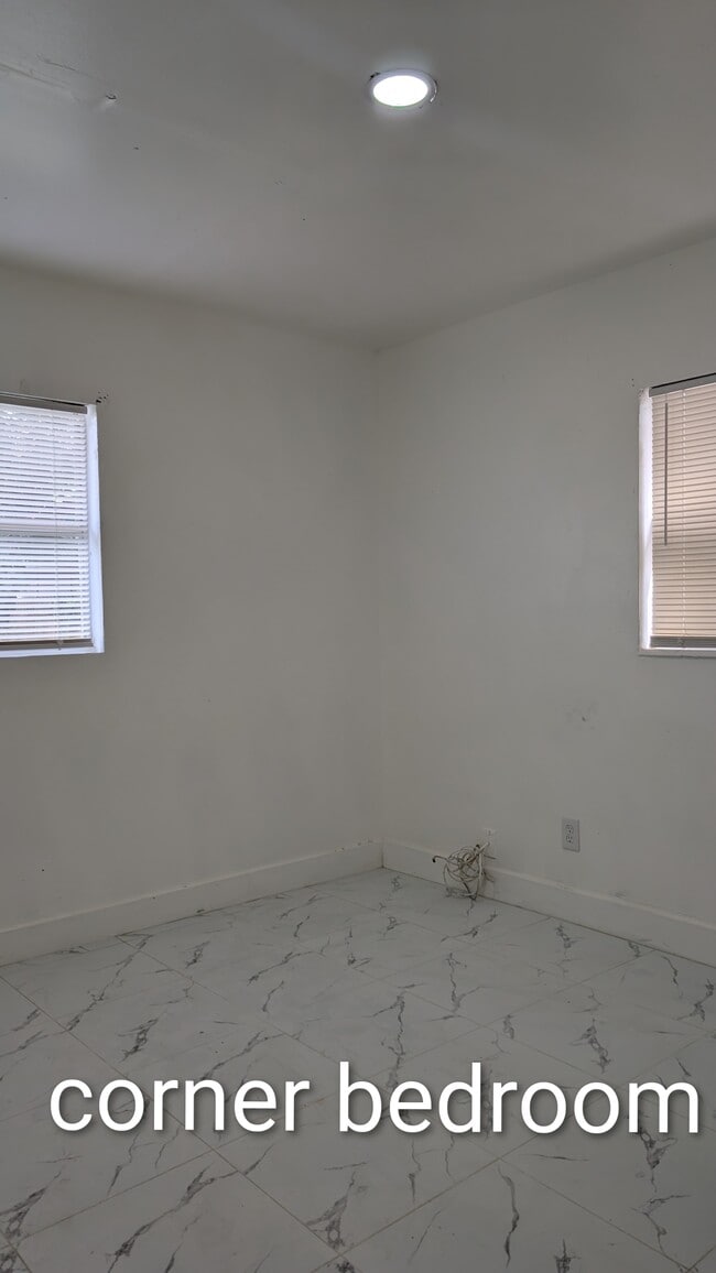 Building Photo - 2315 N Whittier St