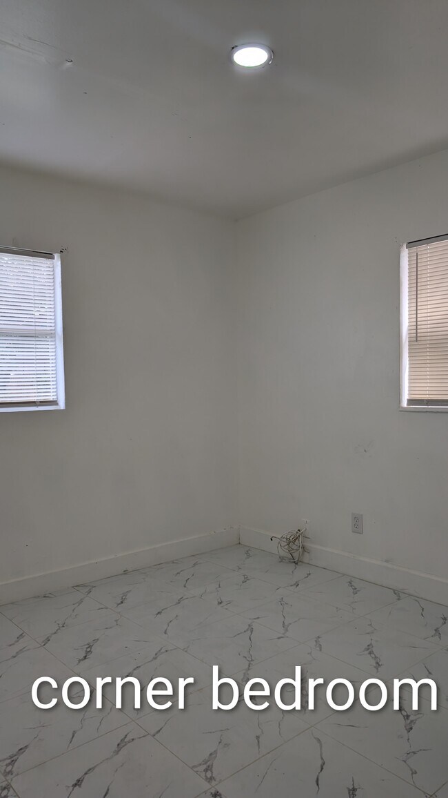 Foto del edificio - 2315 N Whittier St