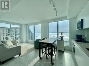 Building Photo - 39 Mary St