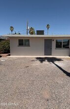 Building Photo - 909 S Kenwood Cir
