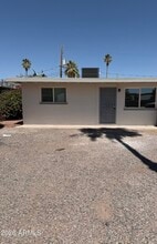 Building Photo - 909 S Kenwood Cir