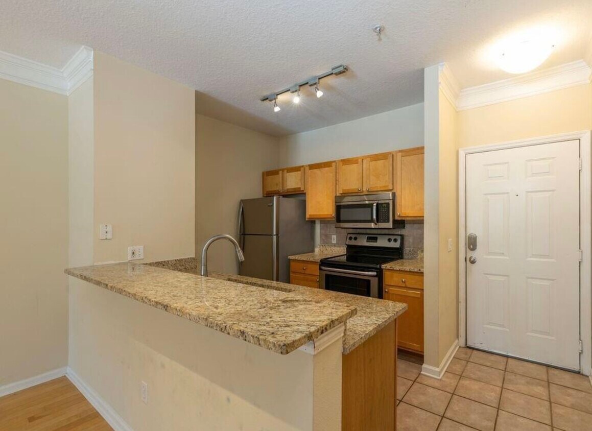 4207 S Dale Mabry Hwy Unit 3202, Tampa, FL 33611 Condo for Rent in