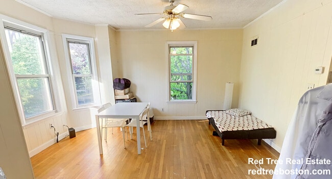 Building Photo - 214 Freeman St