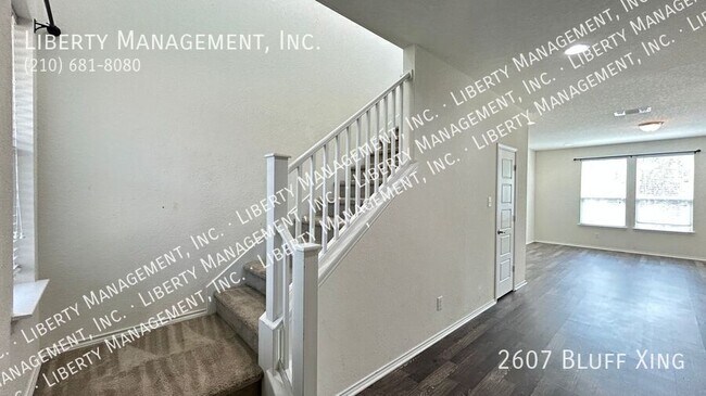 Building Photo - 2607 Bluff Cross