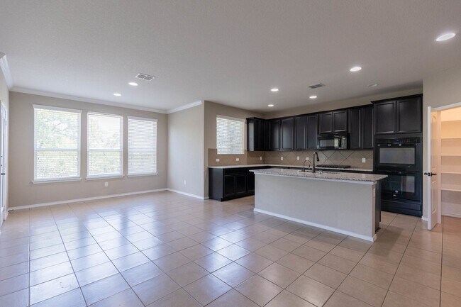 Building Photo - 12939 Texas Gold