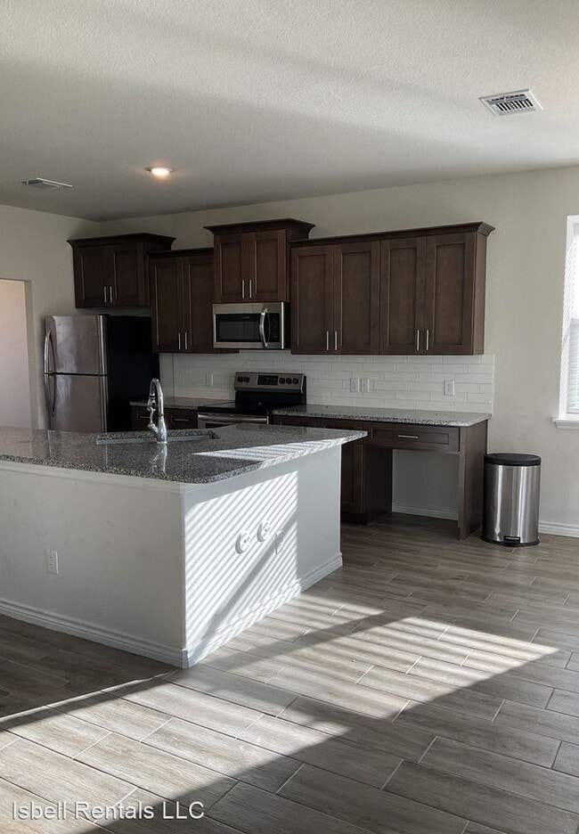 Building Photo - 5 br, 3.5 bath House - 6304 Cordillera Drive