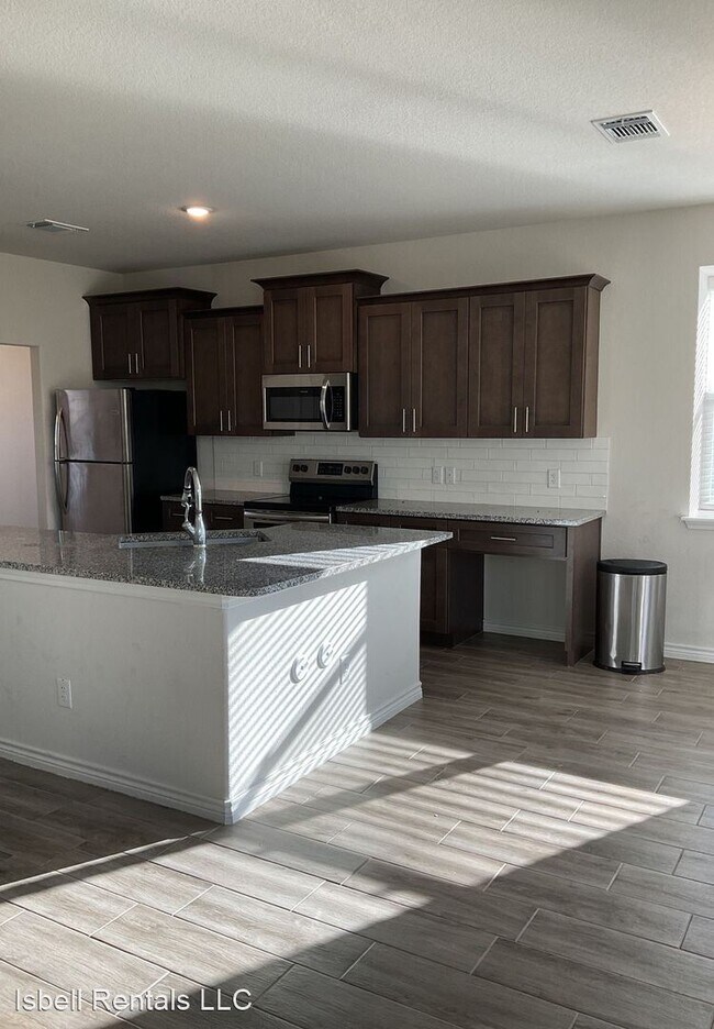 Foto del edificio - 5 br, 3.5 bath House - 6304 Cordillera Drive