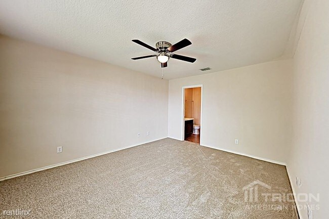 Building Photo - 2319 Camberly View