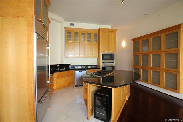 Building Photo - 427 Launiu St