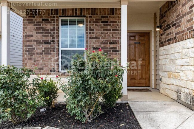 Building Photo - 452 Holly Bush
