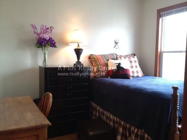 Building Photo - 10 Buckley Ave