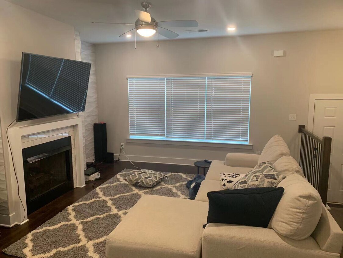 Foto principal - 3752 Oxford Cir