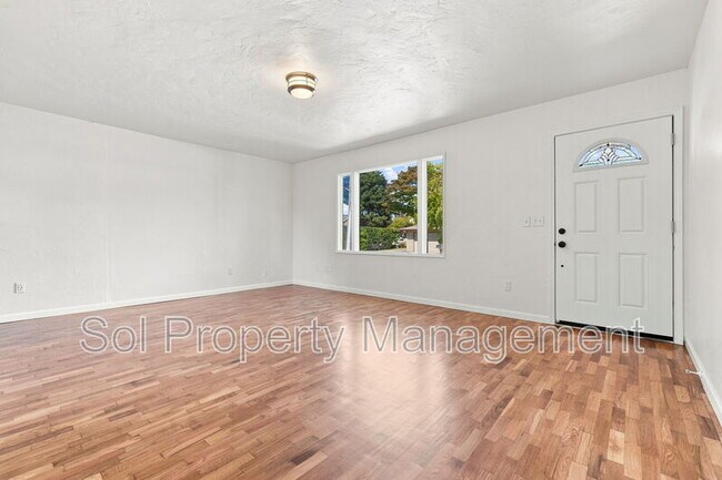 Foto del edificio - 1863 43rd Ave