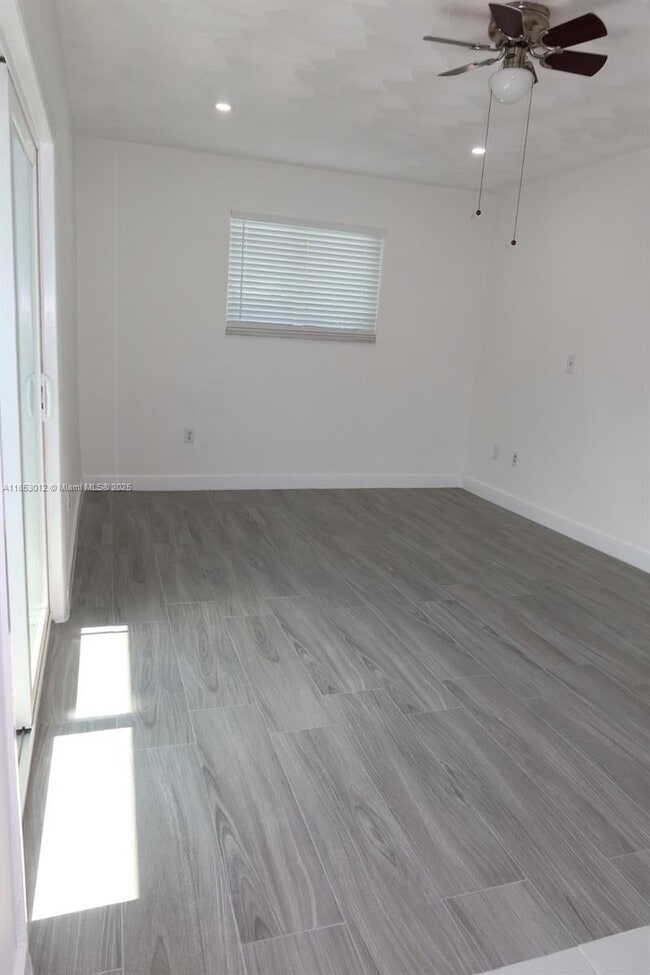 Building Photo - 10450 SW 166th Terrace