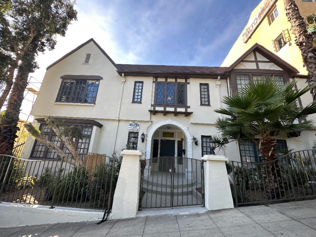 Building Photo - 1825 Ivar Ave