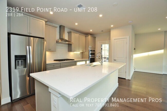 Building Photo - 2319 Field Point Rd
