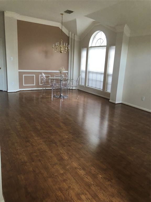 Foto del edificio - 9011 Cypress Square Dr