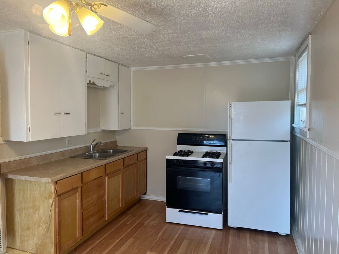 Foto principal - 2429 31st St