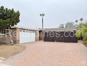 Building Photo - 2518 Melbourne Dr