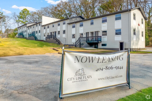 Building Photo - City Line Flats