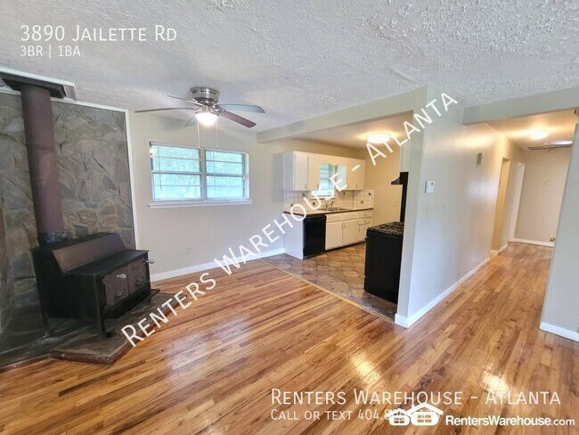 Building Photo - Spacious 3 Bedroom Brick Ranch in Atlanta!