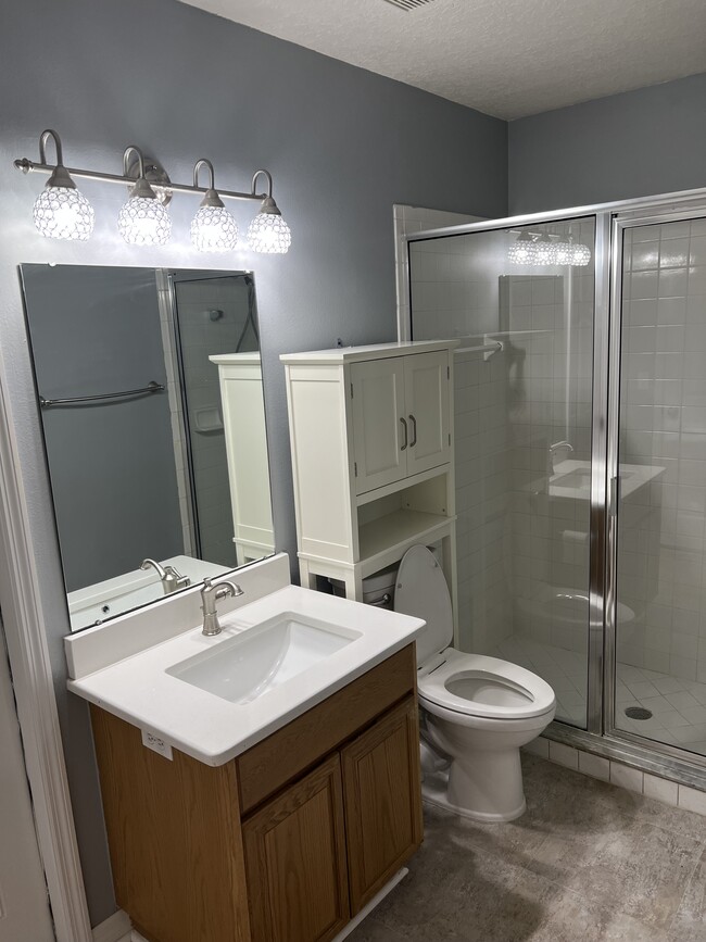 Building Photo - 1617 Broken Branch Dr