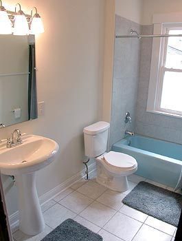 Foto del edificio - 4 Bedroom North Campus Newly Remodeled House with 2 Decks and Patio