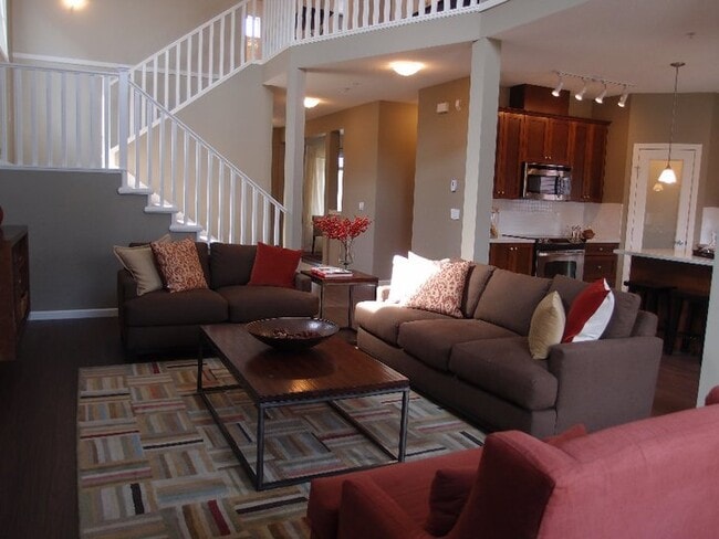 Building Photo - 10138 240 St