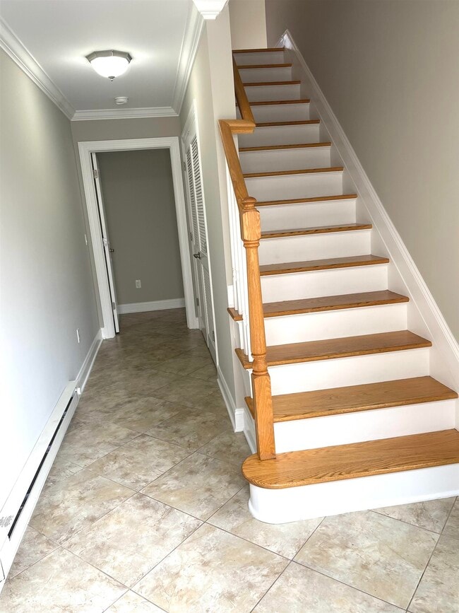 Building Photo - 734 COUNTY Ave