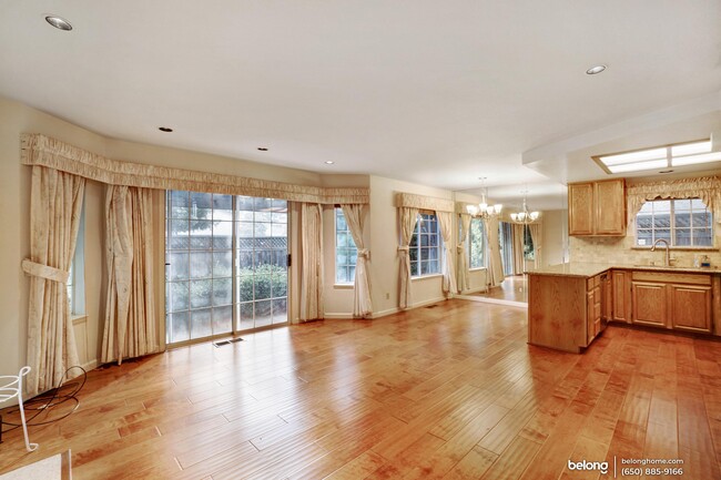 Building Photo - 1816 Park Vista Cir