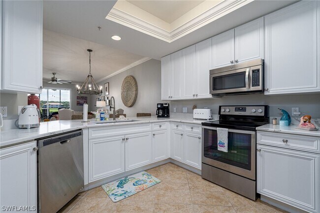 Foto del edificio - 10210 Heritage Bay Blvd