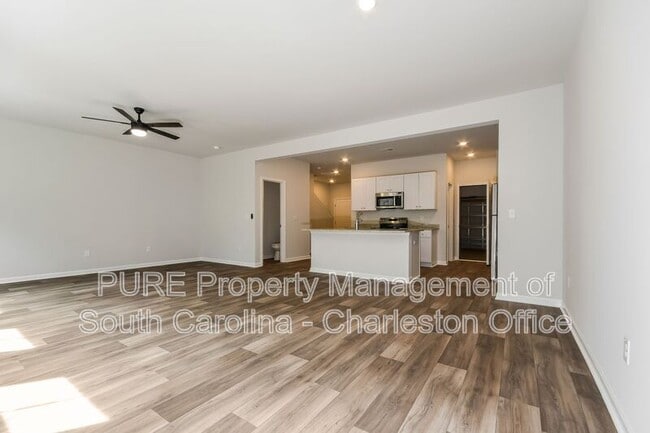 Building Photo - 159 Fern Brg Dr