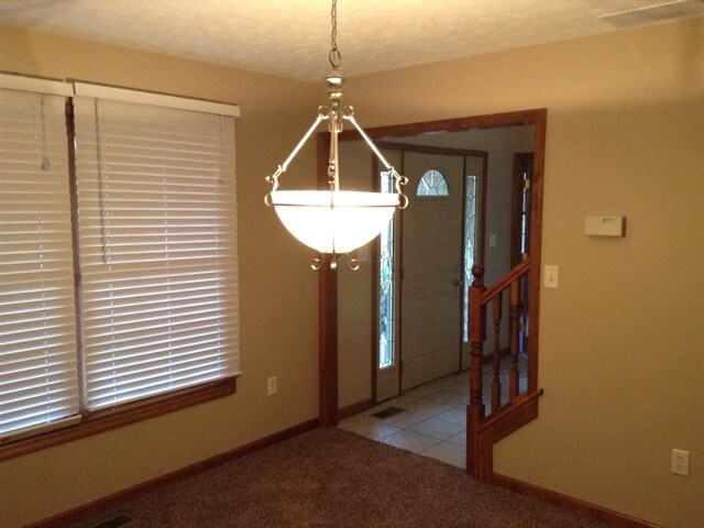 Building Photo - 214 Old Carriage Drive