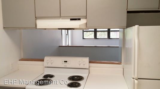 Building Photo - 2021 S 8th St