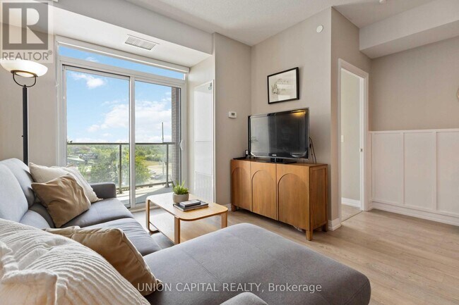 Photo du bâtiment - 9560-9560 Markham Rd