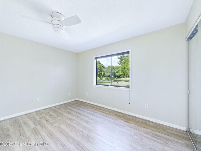 Foto del edificio - 1278 Fargo Dr
