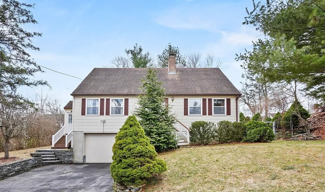 Primary Photo - 1 Sierra St