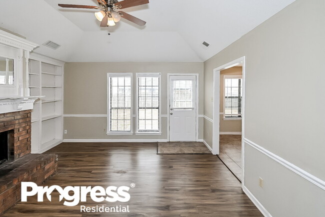 Building Photo - 5266 Shady Ridge Dr