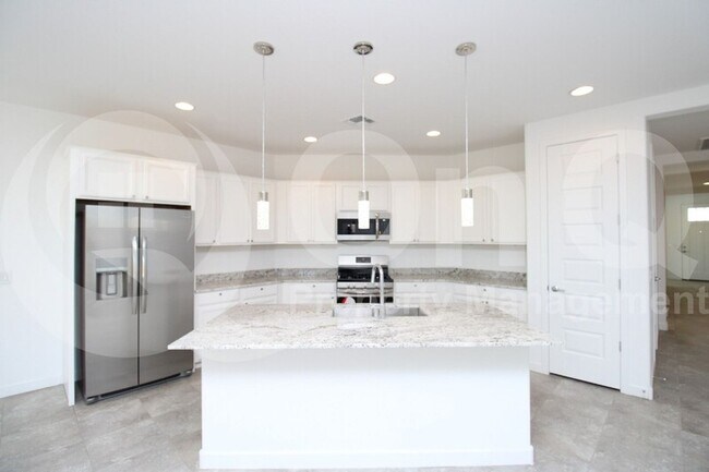 Foto del edificio - 2464 N Morrison Ave